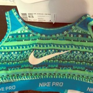 Nike pro bra